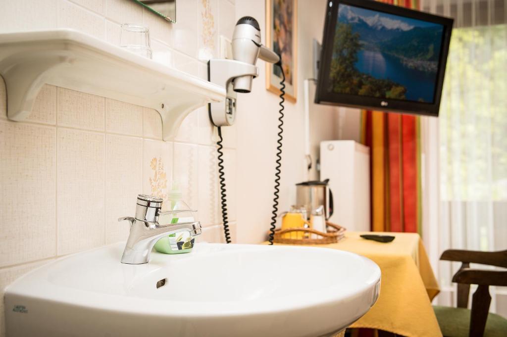 Gaestehaus Haffner Zell am See Phòng bức ảnh